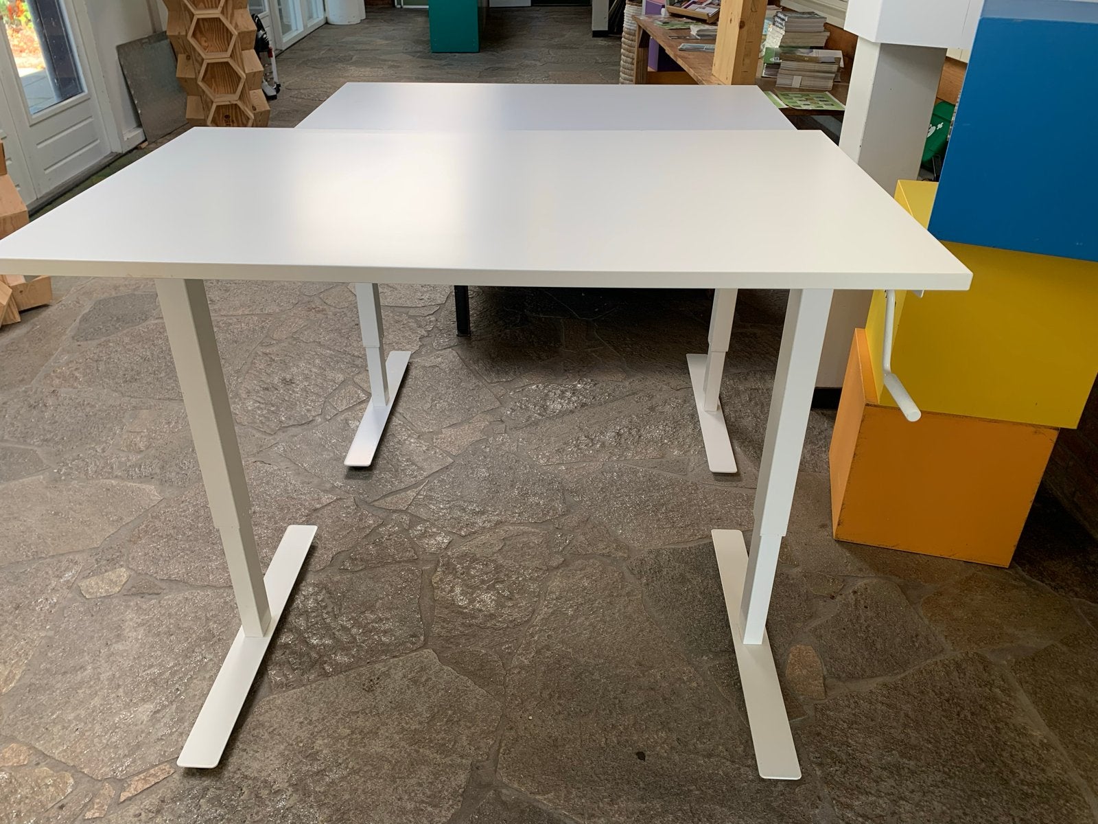 Twee gebruikte IKEA SKARSTA zit-sta bureaus, Ophalen, Zit-sta bureau, Gebruikt, Spaanplaat of MDF