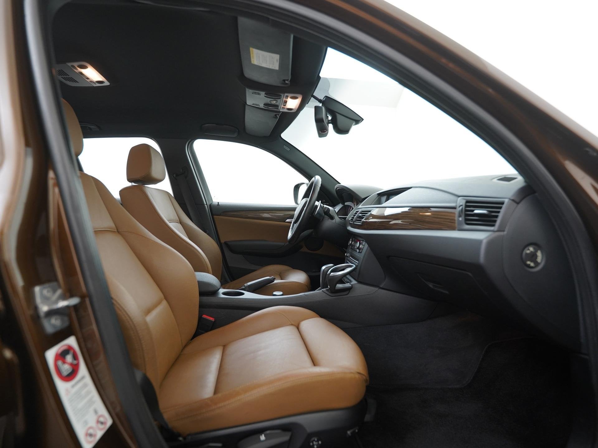 BMW X1 xDrive28i Executive 6-Cil 258PK | Trekhaak | Leder |, Gebruikt, 2996 cc, SUV of Terreinwagen, 6 cilinders