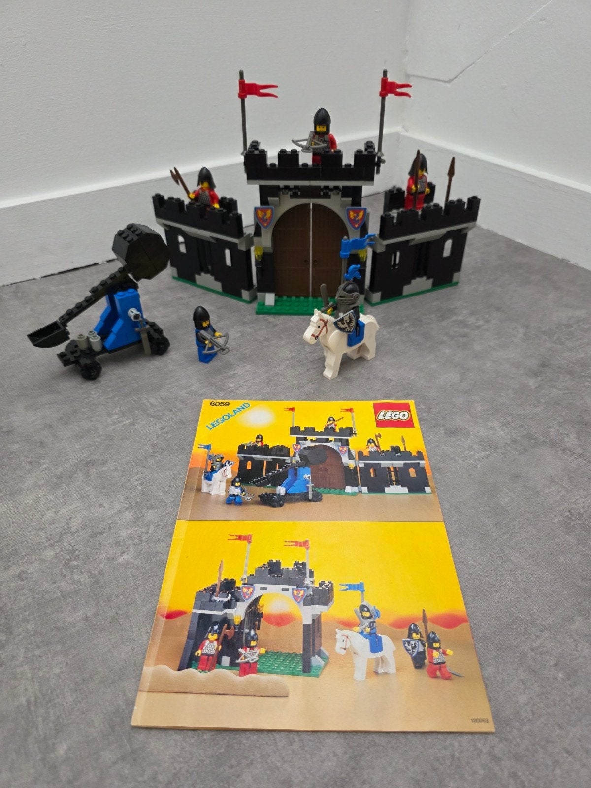 Lego 6059 Knight's Stronghold, Kinderen en Baby's, Speelgoed | Duplo en Lego, Gebruikt, Lego, Ophalen of Verzenden, Inclusief minifiguren