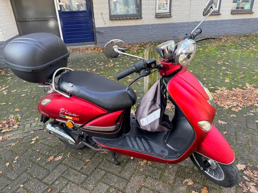 Turbho RS50 Pisa 4 takt snor scooter, Overige merken, Ophalen of Verzenden, Zo goed als nieuw, Benzine