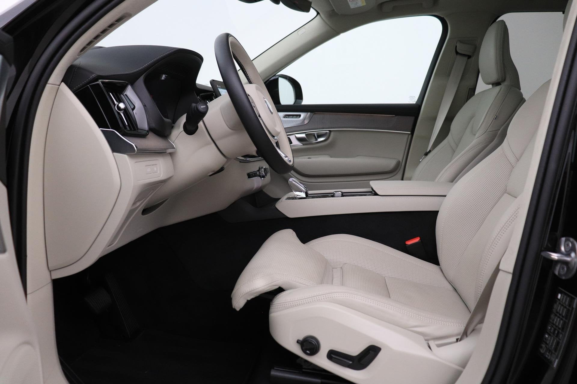 Volvo XC90 T8 Ultra Dark | Bowers&Wilkins | Stoelventilatie, Startonderbreker, Gebruikt, Euro 6, 4 cilinders