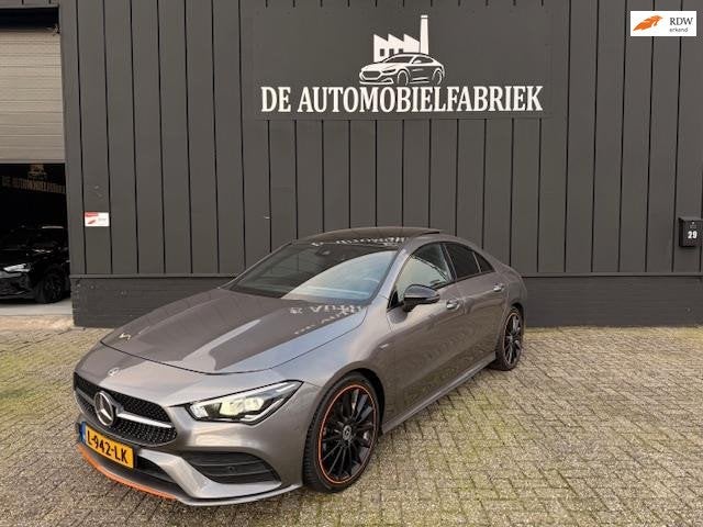 Mercedes-Benz CLA-klasse Mercedes-Benz CLA-klasse 180 Busine, Auto's, Mercedes-Benz, CLA, 136 pk, Gebruikt, 4 cilinders