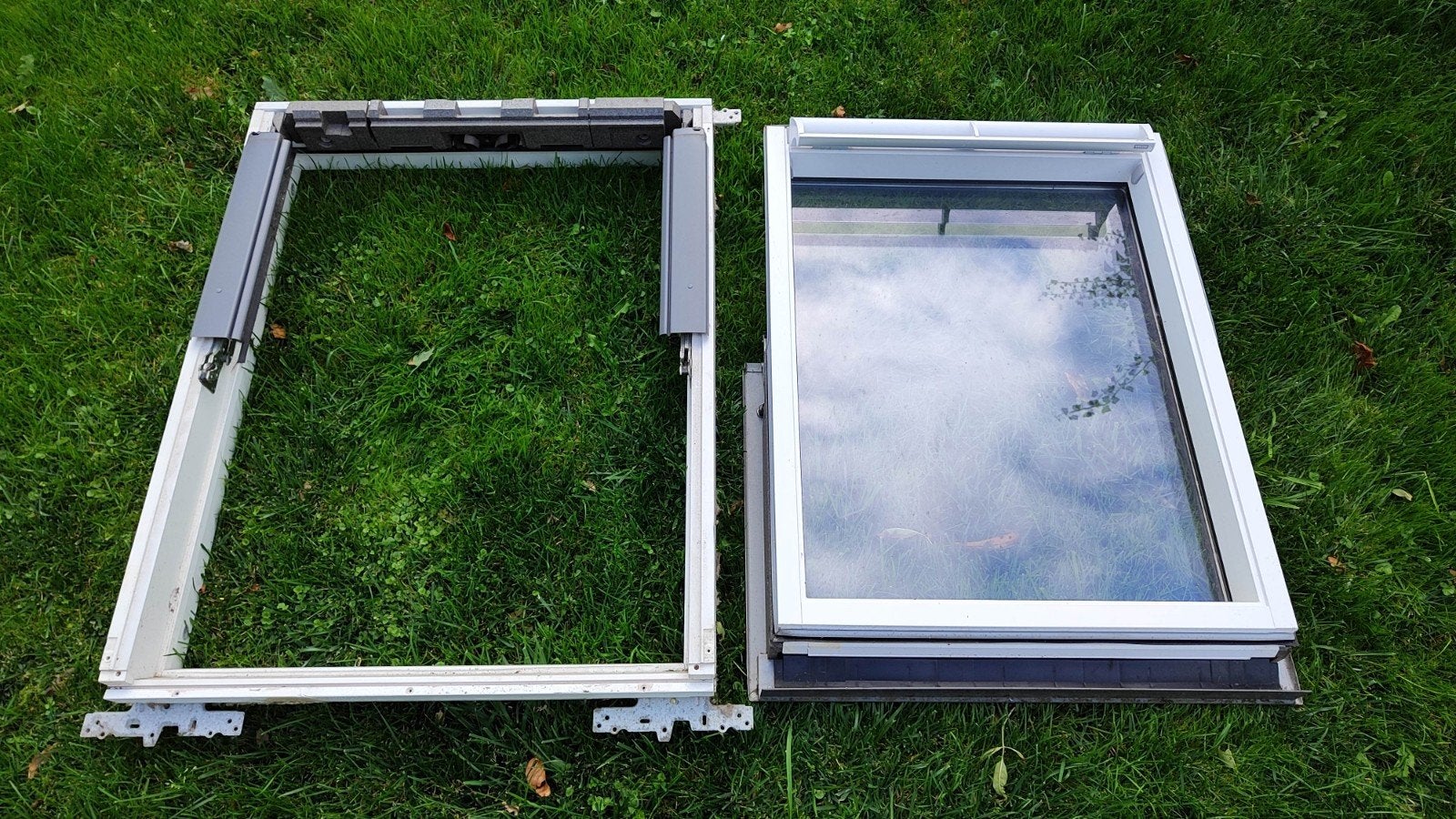 2 Stuks Velux MK04 dakramen incl. gootstukken, Ophalen, Gebruikt, Minder dan 80 cm, 80 tot 120 cm