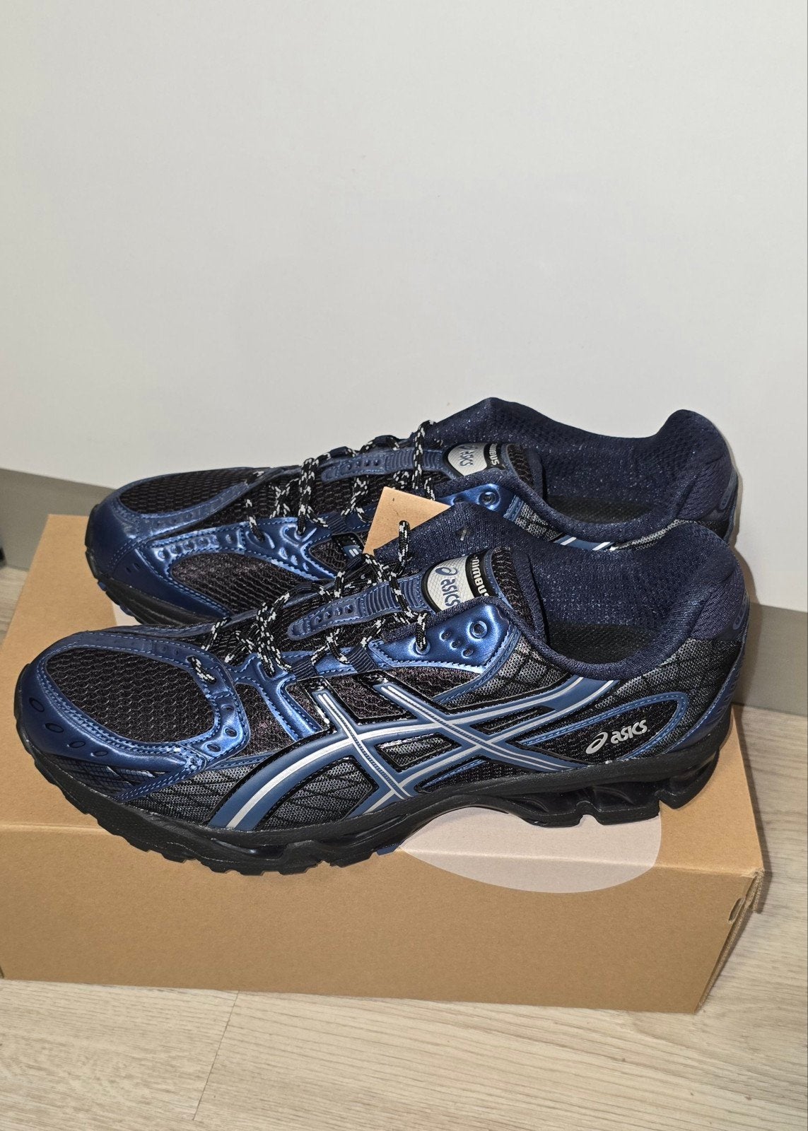 ASICS GEL NIMBUS 10.1 BLACK GRAND SHARK MAAT 46.5, Ophalen of Verzenden, Zwart