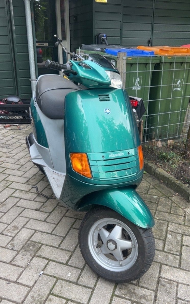 Piaggio skr 125cc, Fietsen en Brommers, Ophalen, Gebruikt, Maximaal 45 km/u, Zip