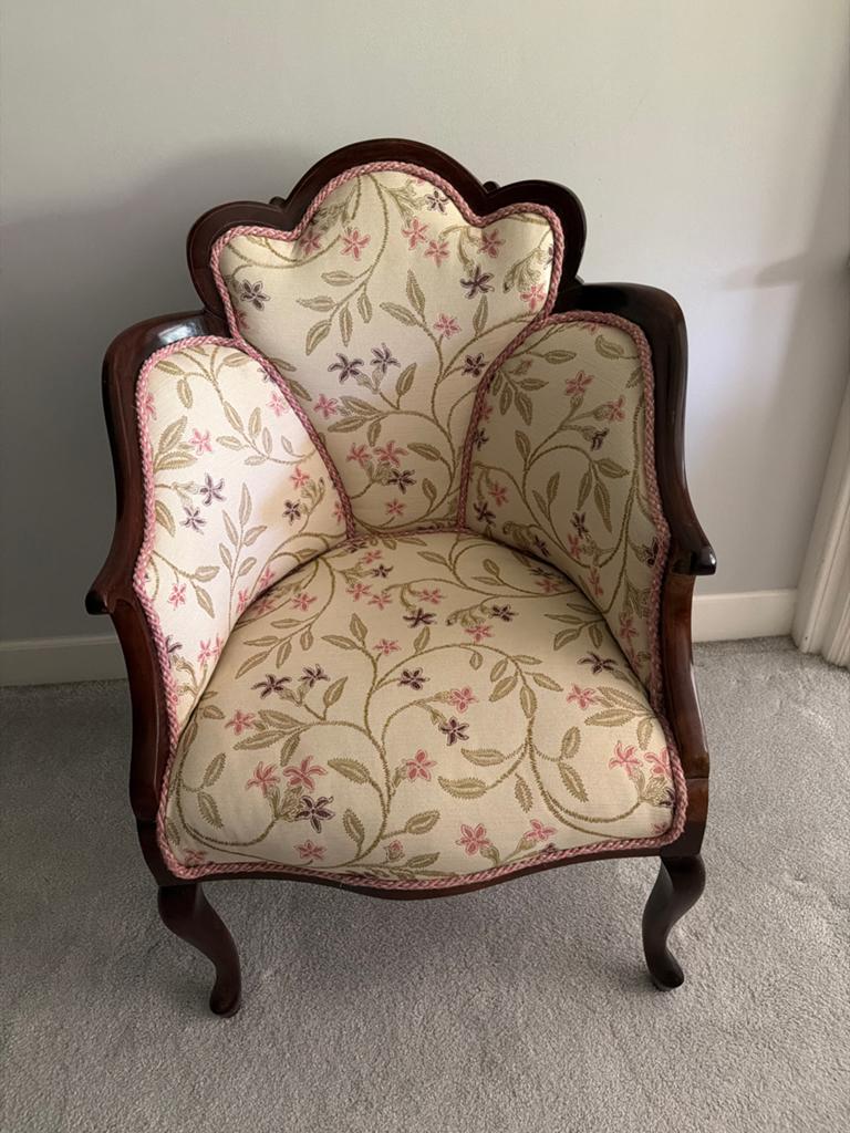2 Antieke Fauteuil met Bloemmotief - Victoriaanse Stijl, Ophalen