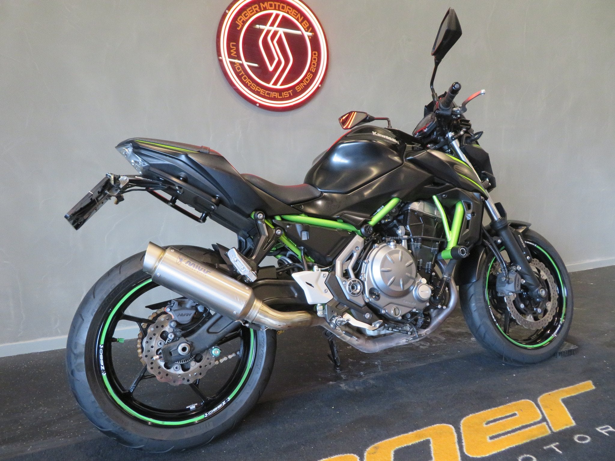 Kawasaki Z 650 BLACK EDITION HISTORIE TOP! (bj 2018), Motoren, 649 cc, Naked bike, Gebruikt, Bedrijf