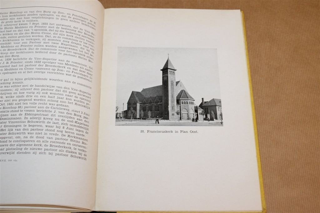 Geschiedenis van Katholiek Groningen — 100 Jaar [1936], Boeken, Ophalen of Verzenden, Gelezen