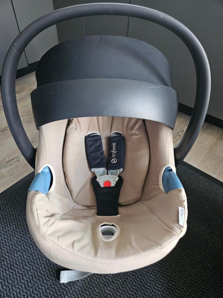 Cybex ATON M i-SIZE autostoel met Isofix Base en Ukje hoes, Kinderen en Baby's, Autostoeltjes, Overige merken, Gebruikt, Isofix