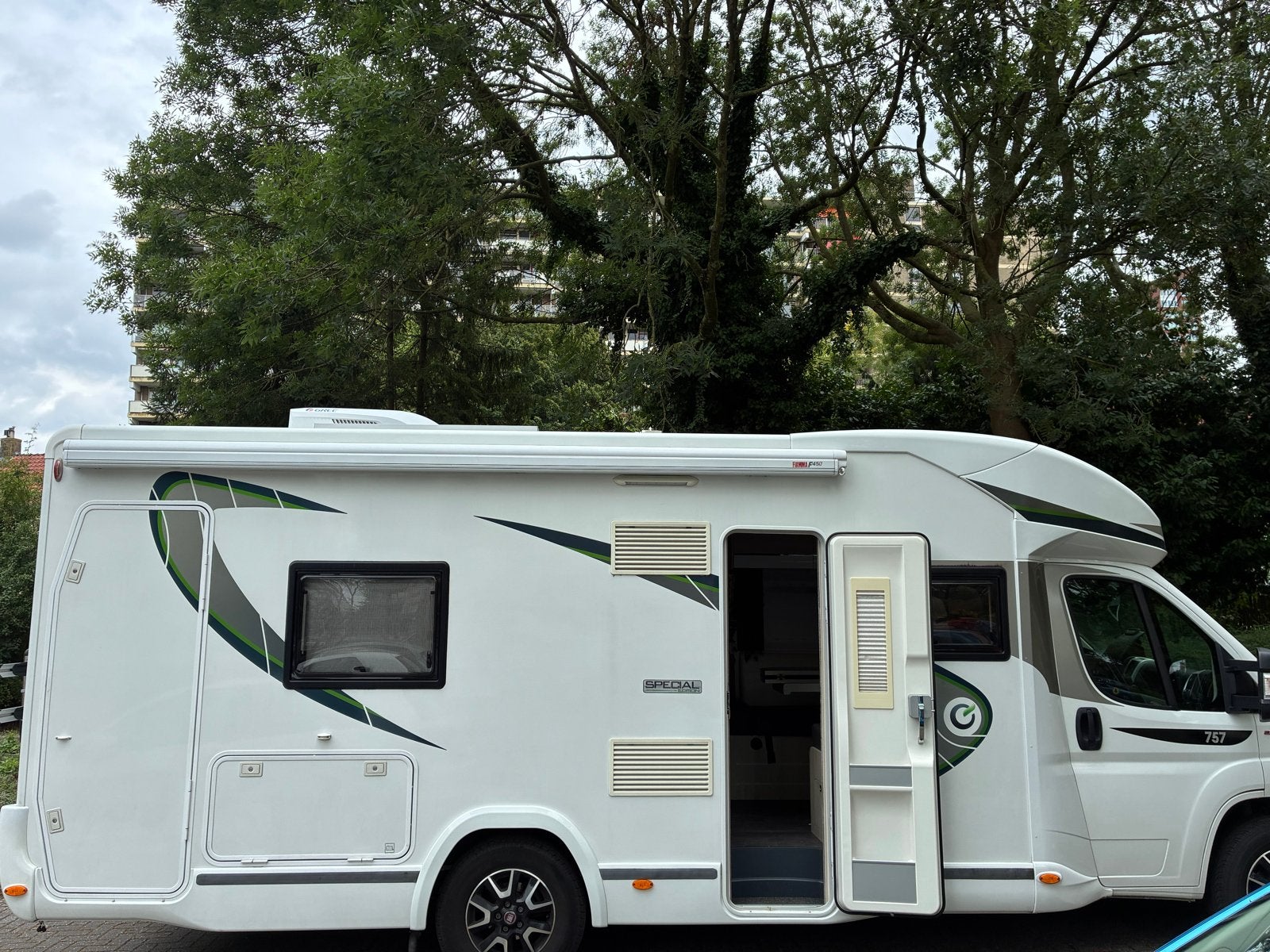 Chausson - Fiat Ducato 2018 - Complete en comfortabele campe, Ringverwarming, Fiat, Fietsendrager, Chausson