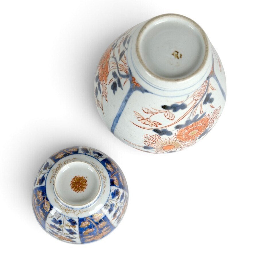 Een 18e eeuws Japans imari porseleinen vaas en een kom, Ophalen of Verzenden