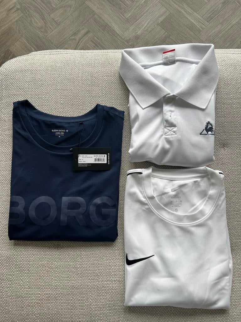 3 Nieuwe sport/tennisshirts XL (2 met kaartje er nog aan), Ophalen, Nieuw, Maat 56/58 (XL)