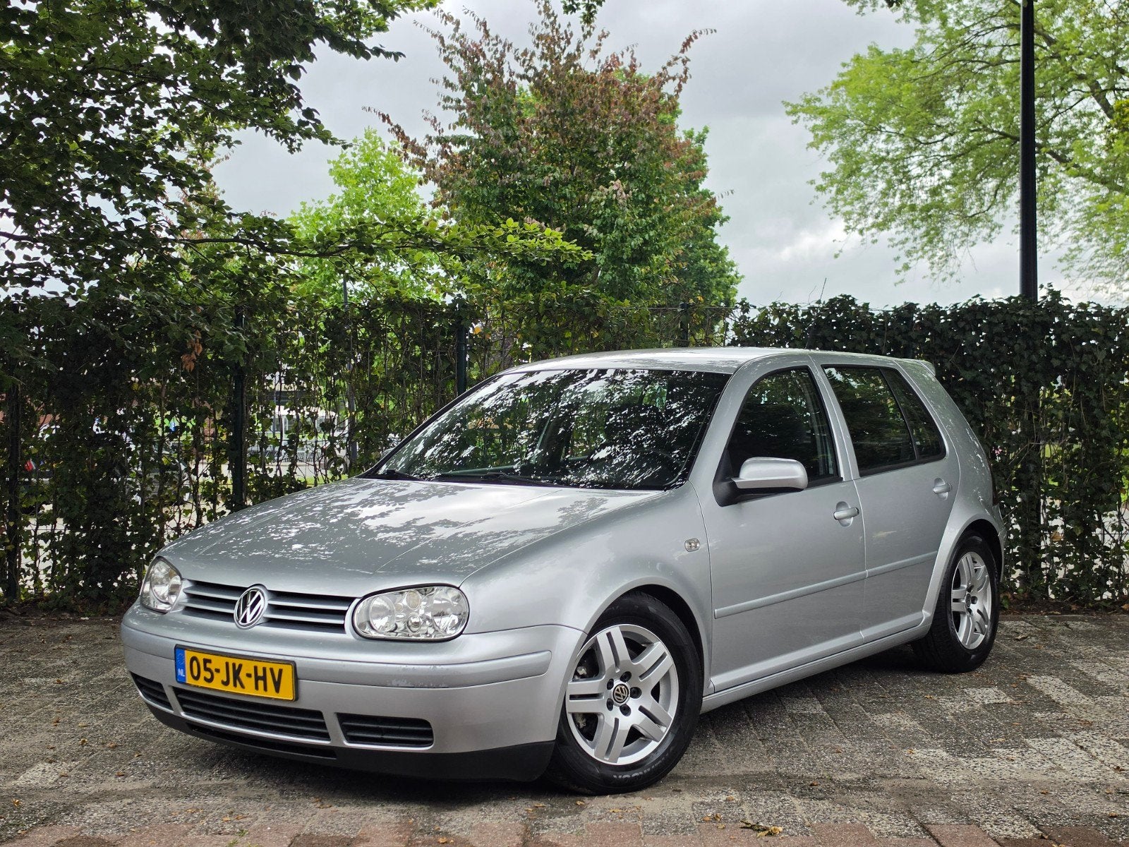 Volkswagen Golf 1.9 TDI NAP Automaat Airco Cruise Trekhaak, Auto's, Volkswagen, Zwart, 4 cilinders, Origineel Nederlands, Bedrijf