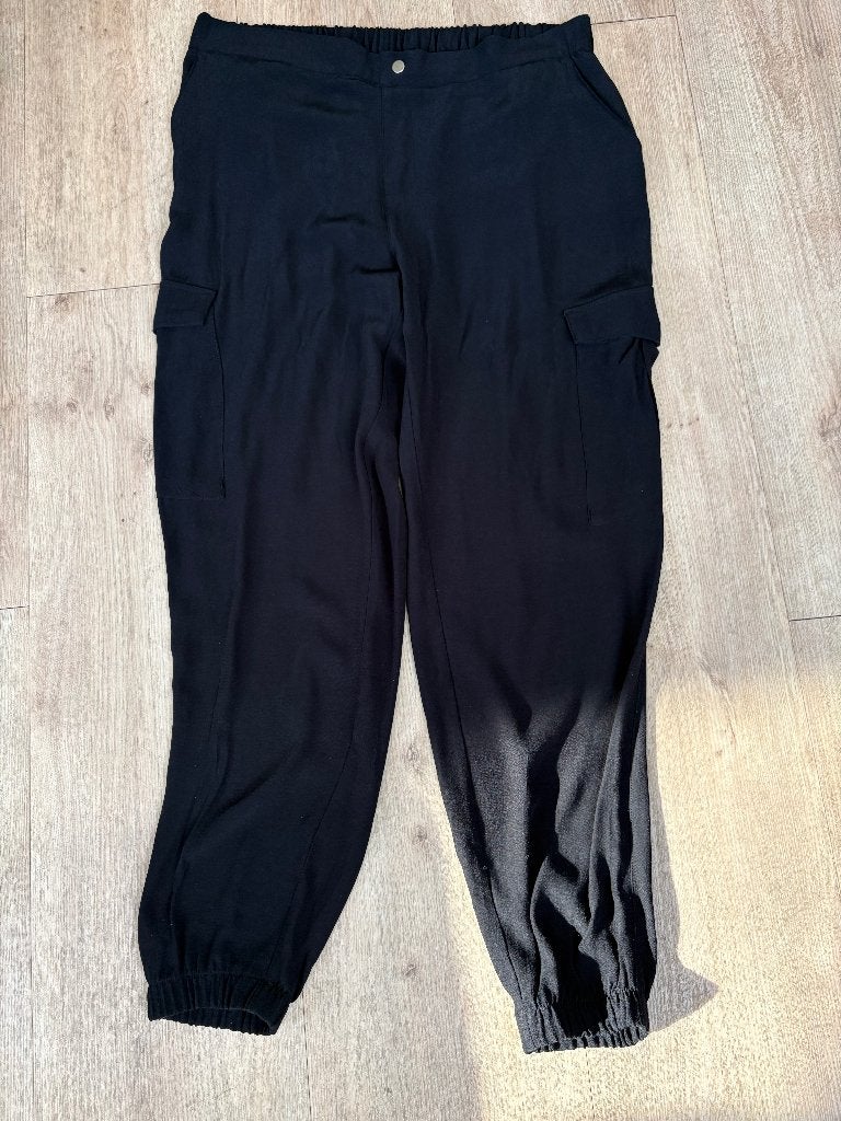 Damesbroek, pantalon, 44/46, Zwart, Maat 42/44 (L), Nieuw, Ophalen of Verzenden