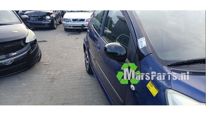 Buitenspiegel rechts van een Peugeot 107, Gebruikt, -, -, Ophalen of Verzenden