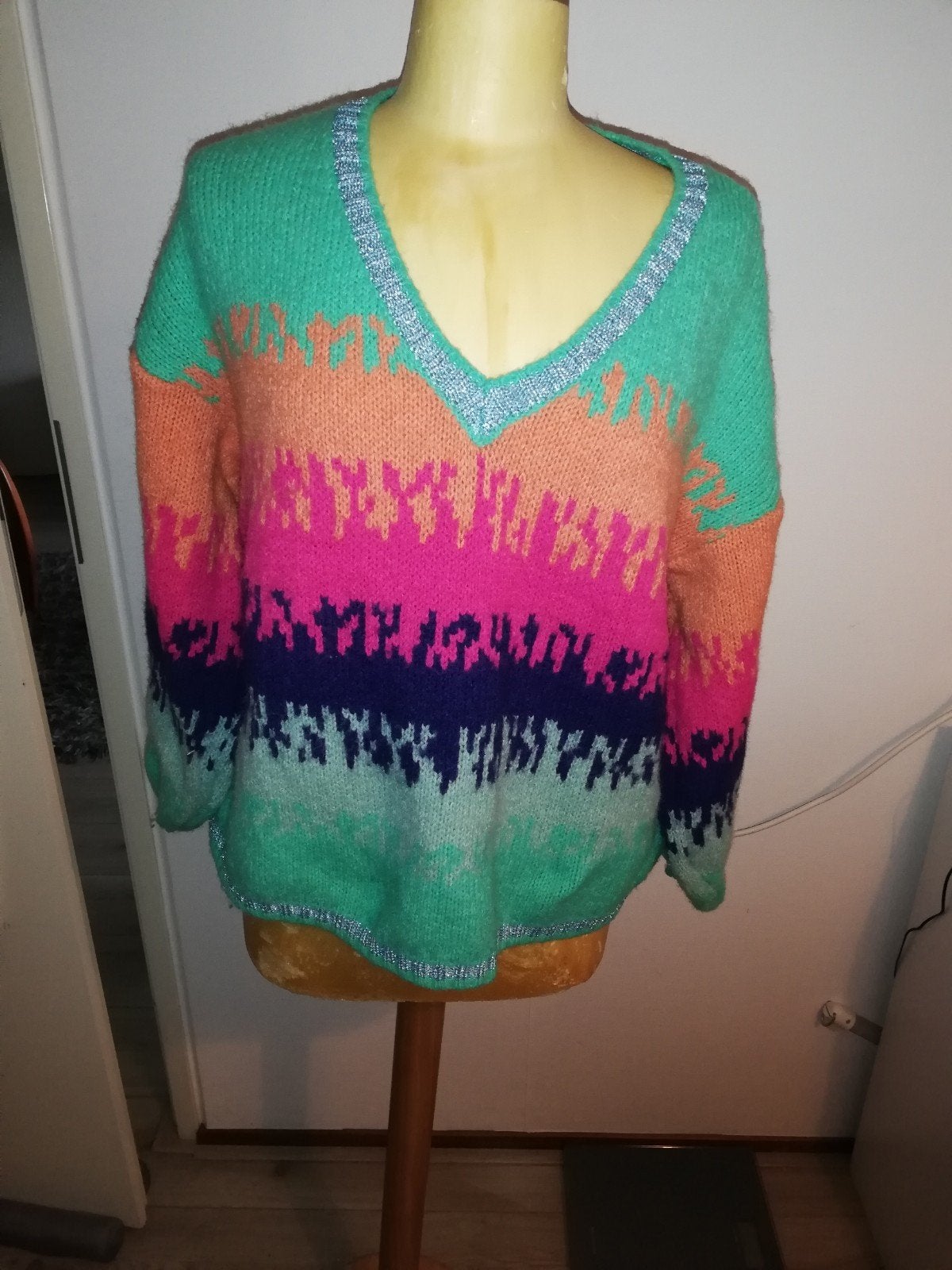 millenium  trui mt 42 mooie kleuren, Kleding | Dames, Truien en Vesten, Overige kleuren, Verzenden, Maat 42/44 (L), Millenium