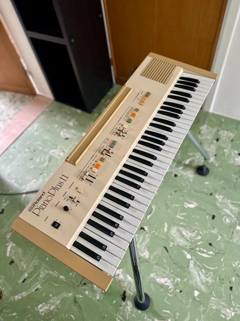 Roland Piano Plus Ep-11, Ophalen of Verzenden, Zo goed als nieuw, 61 toetsen, Roland