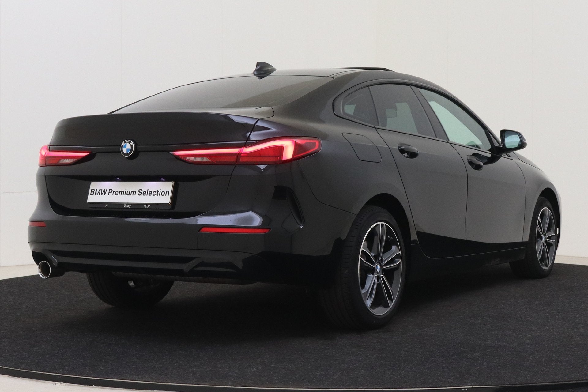 BMW 2 Serie Gran Coupé 218i High Executive Sport Line Autom, Auto's, BMW, Dealer onderhouden, 136 pk, Gebruikt, Euro 6