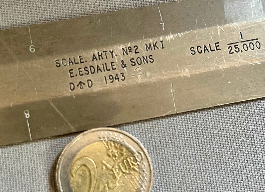 Engelse Artillerieliniaal / Schaalliniaal 25", 1943, Verzamelen, Ophalen of Verzenden, Landmacht, Engeland, Overige typen