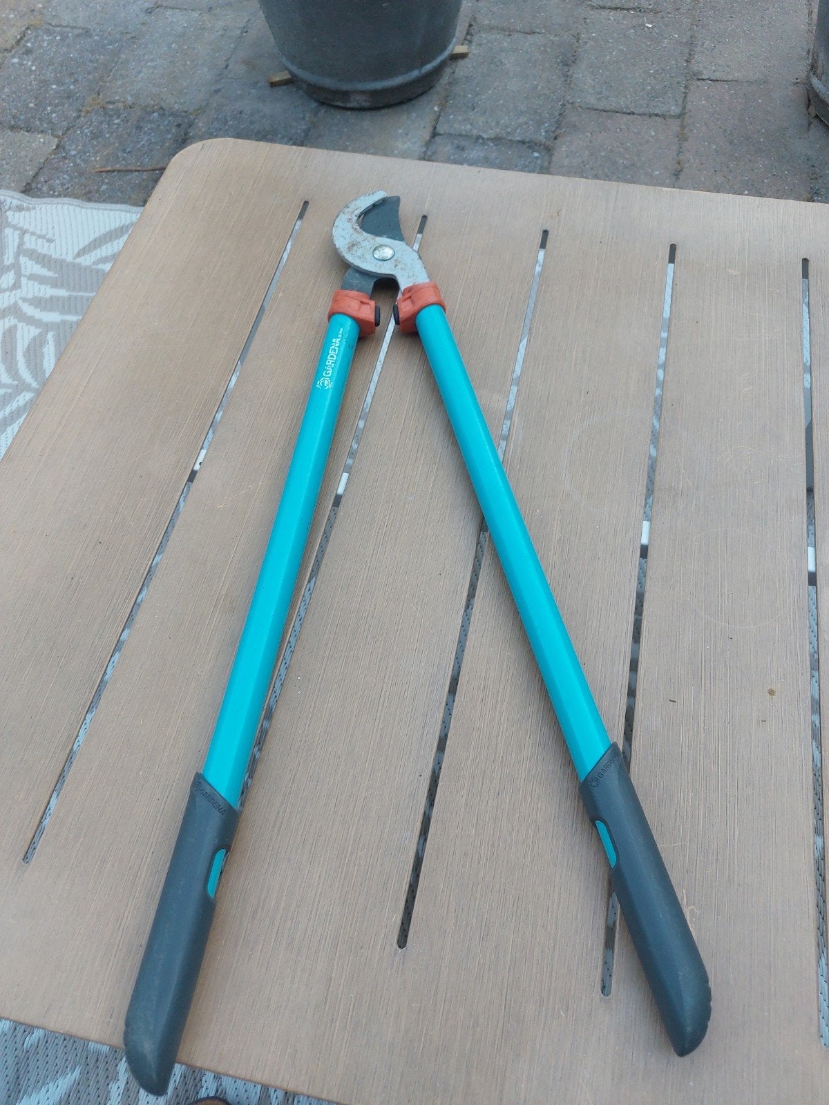 Scherpe Gardena snoeischaar voor dunne en dikke takken, Tuin en Terras, Ophalen, Gebruikt, 30 t/m 39 mm, Gardena