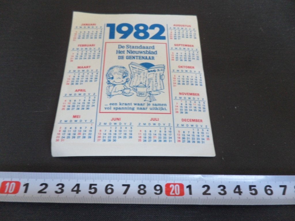 sticker kalender 1982 krant strip liefde is ... een krant, Ophalen, Zo goed als nieuw