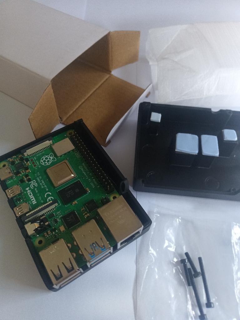 Raspberry PI4 Setje, Computers en Software, Moederborden, Nieuw, Overige typen, DDR4, Verzenden