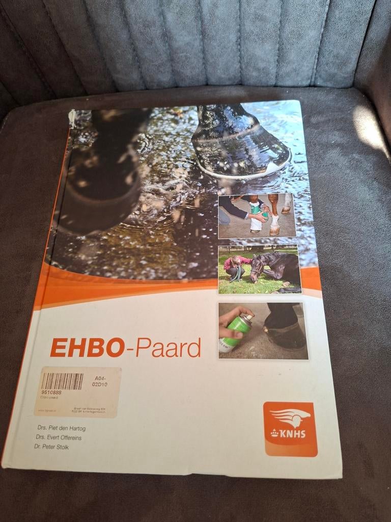 EHBO-Paard Boek - Essentiële Gids voor Paardeneigenaren, Ophalen of Verzenden, Gelezen, Drs. Piet den Hartog, Drs. Evert Offereins, Dr. Peter Stolk