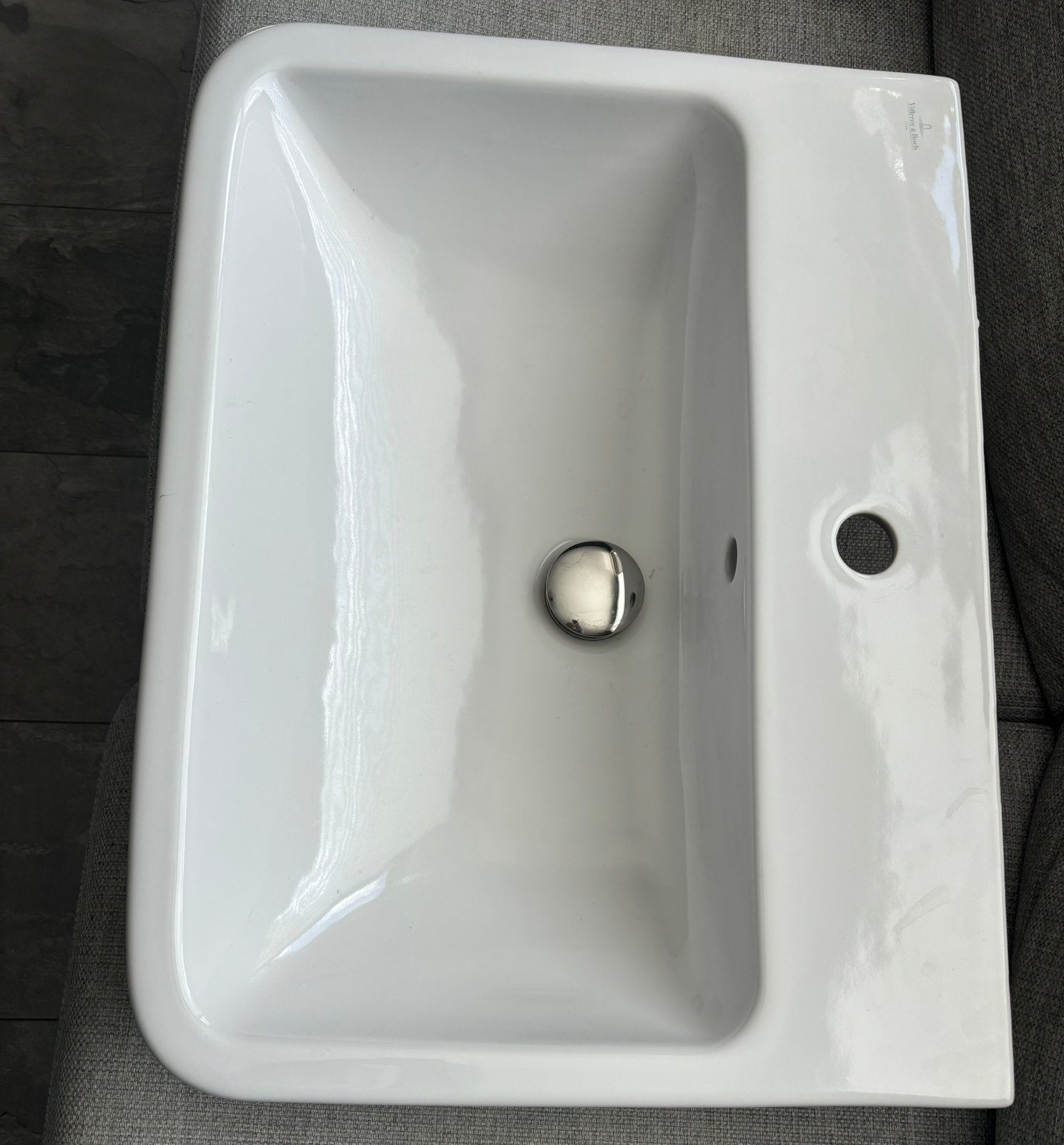 Villeroy en boch 1748 wastafel NIEUW, Huis en Inrichting, Badkamer | Badkamermeubels, Ophalen, 50 tot 100 cm, Zo goed als nieuw