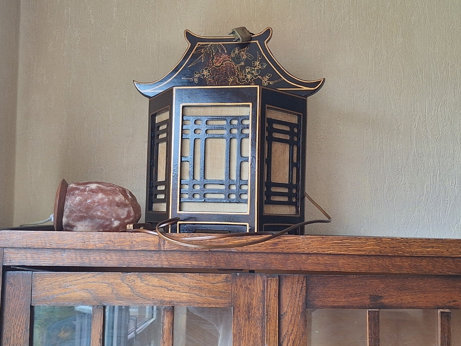 Oosterse Pagode Lamp - Zwart met Gouden Details, Ophalen