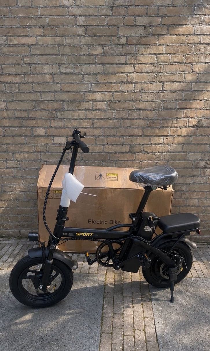 Nieuwe elektrische vouwfiets met gashendel, Ophalen of Verzenden, Nieuw, Elektrische step (E-scooter)