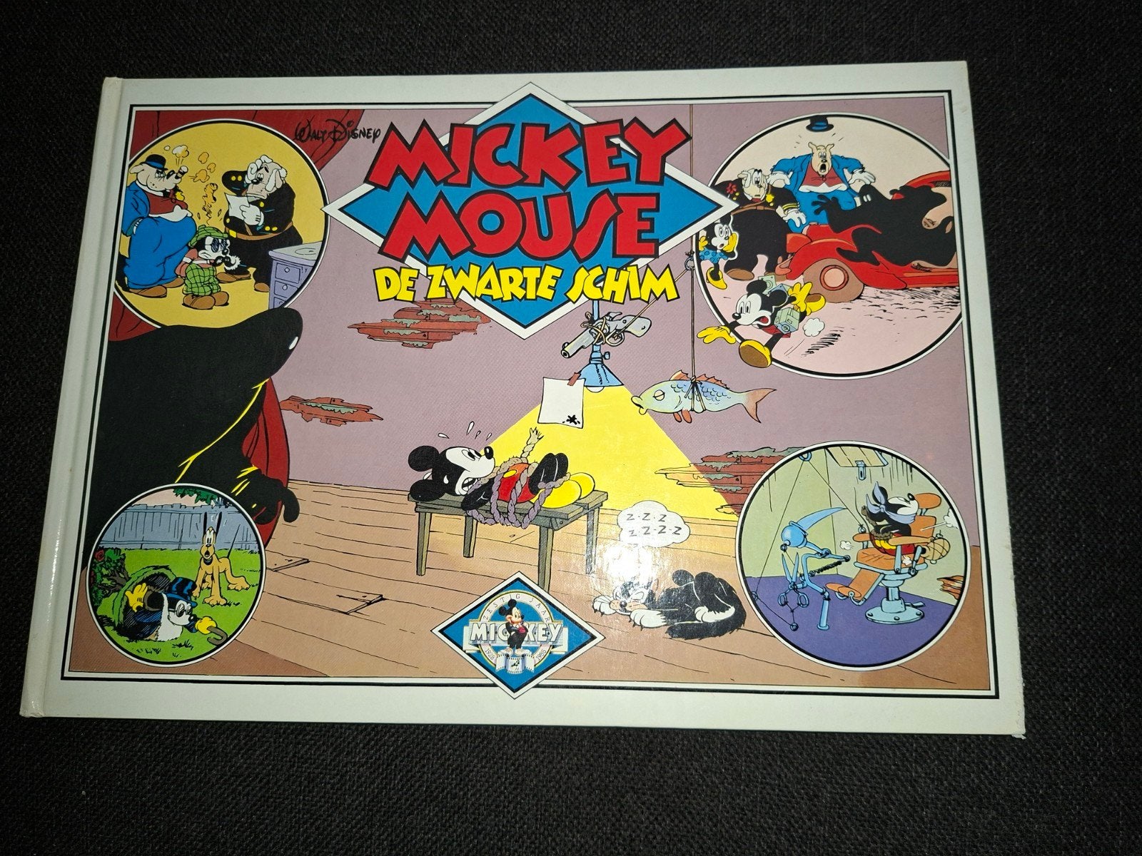 Mickey Mouse: De Zwarte schim - Walt Disney stripboek, Verzamelen, Ophalen of Verzenden, Mickey Mouse, Gebruikt, Overige typen