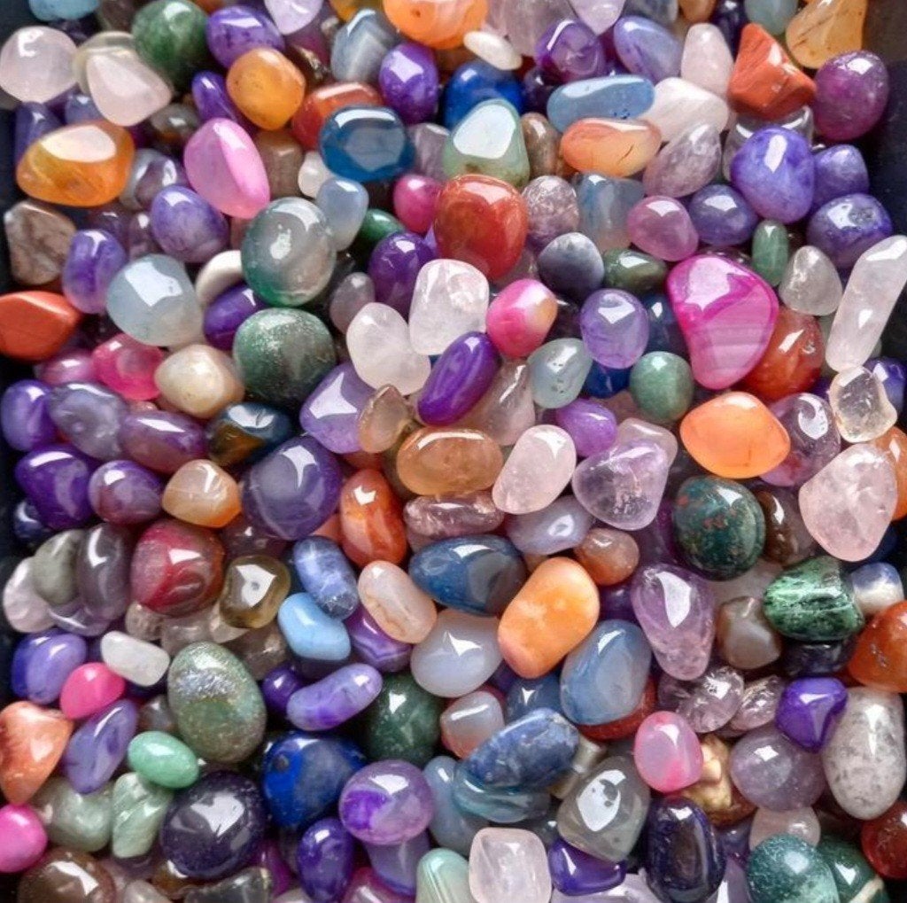 60 voor €10 kleurrijke Edelstenen mix edelsteen verzameling, Ophalen of Verzenden