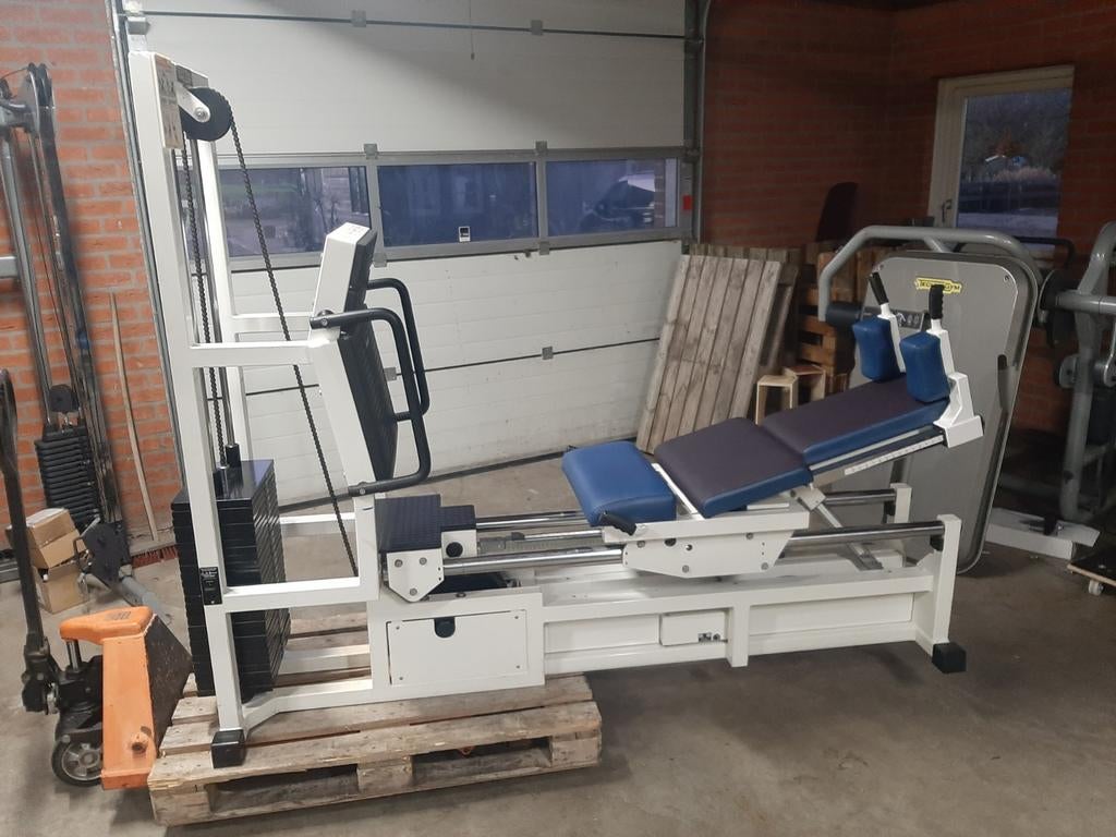 Technogym isotonic leg press (levering mogelijk), Sport en Fitness, Ophalen of Verzenden, Zo goed als nieuw, Overige typen