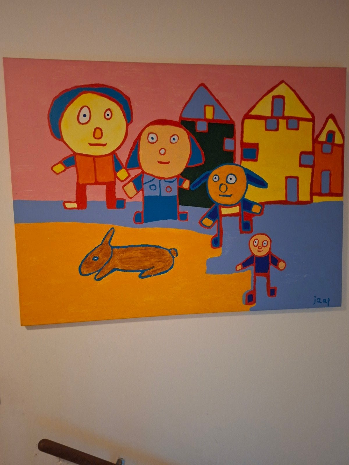 Vrolijk schilderij met figuren, huizen en konijn, Ophalen of Verzenden, Op houten frame, Textiel, Figuren