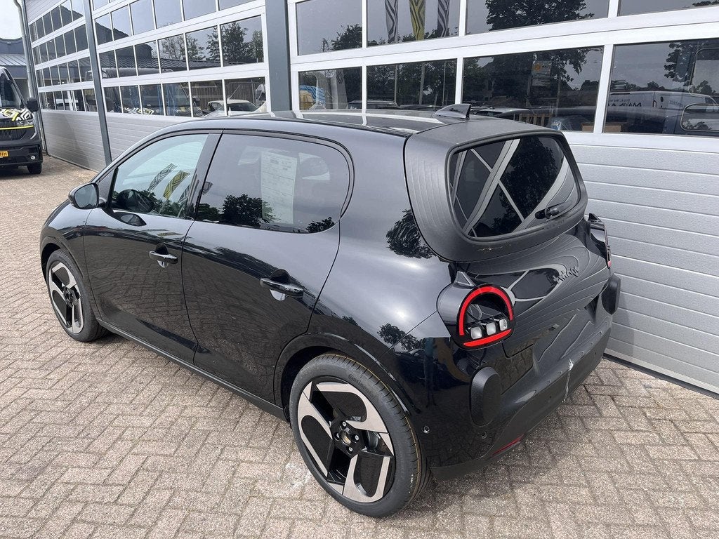 Renault Twingo urban range techno 80PK 27.5 kWh, Auto's, Renault, 12 maanden, Gebruikt, Zwart, Particulier
