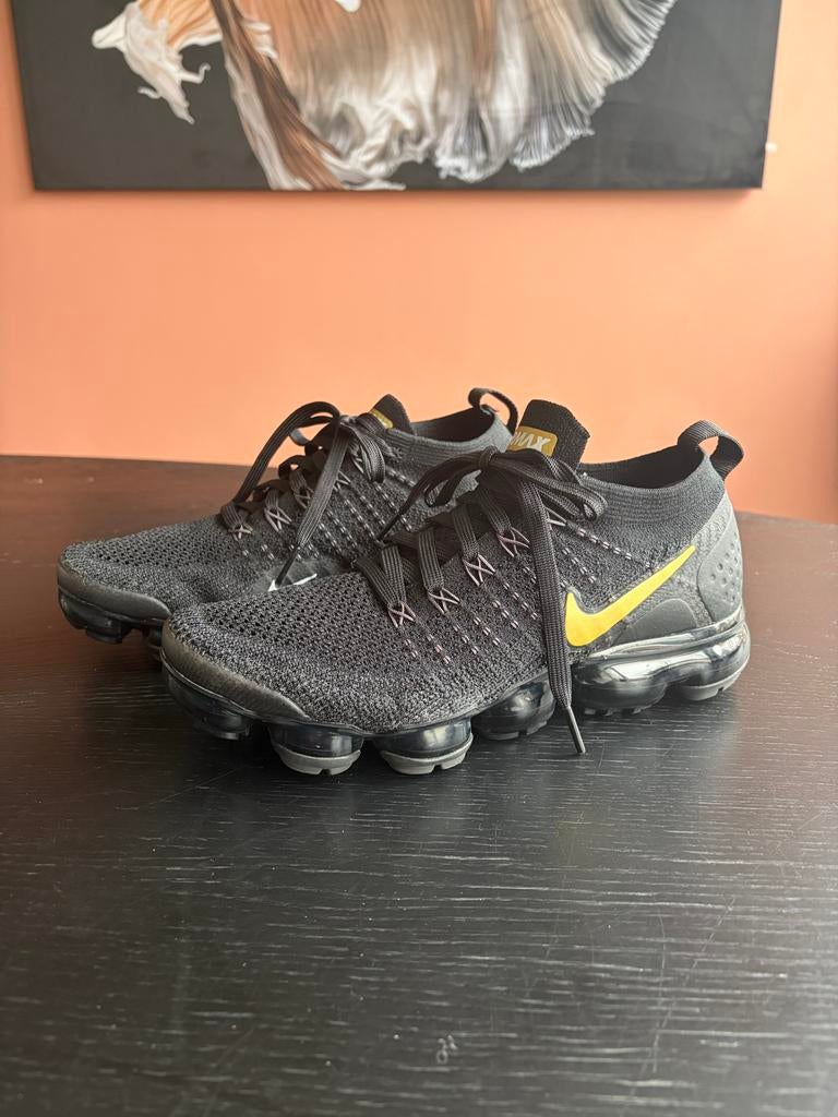 Nike Air VaporMax Flyknit 2 Black/Metallic Gold (Ongedragen), Zwart, Nieuw, Ophalen of Verzenden, Sneakers of Gympen