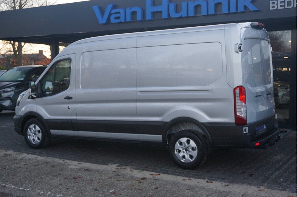 Ford Transit 350L 130PK L3H2 BPM VRIJ! Sync4 Navi, 360 Camer, Voorwielaandrijving, 4 cilinders, Met garantie (alle), 2800 kg