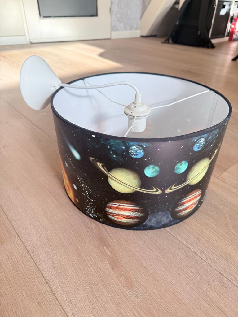 Kinderlamp met planeten en sterren - Ruimte thema, Ophalen, Zo goed als nieuw