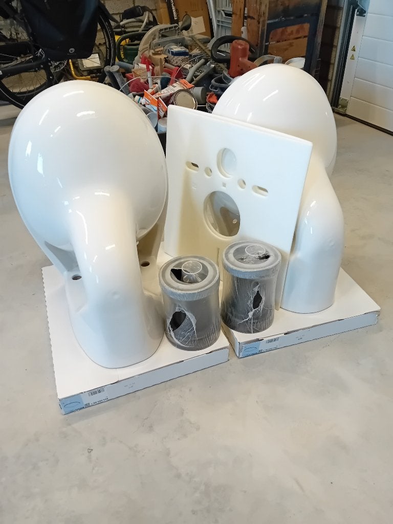 Te koop 2x nieuwe wc pot compleet, Ophalen, Nieuw, Toilet