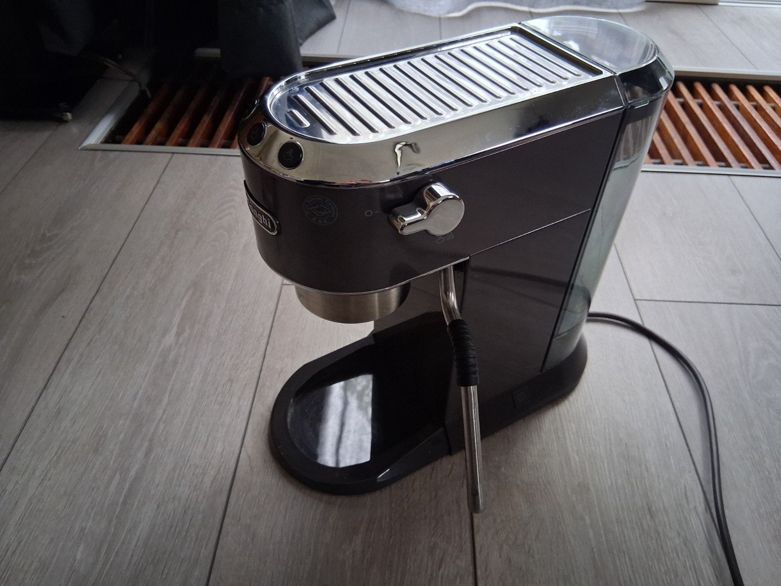 De'Longhi Dedica Arte Espresso Machine - Zo goed als nieuw, Witgoed en Apparatuur, Espresso apparaat, Gemalen koffie, Ophalen of Verzenden