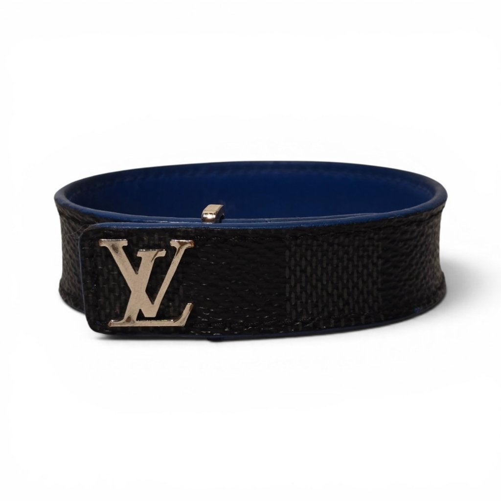 Louis Vuitton Damier Ebene Bracelet 21cm, Louis Vuitton, Gebruikt, Support@louisvuitton.com, 2 Rue du Pont Neuf
75001 Paris
France