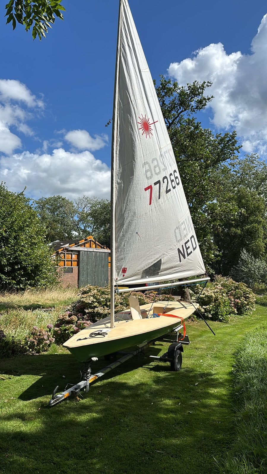Laser zeilboot - vintage en prima staat, Watersport en Boten, Ophalen, Gebruikt, Polyester, Dekzeil