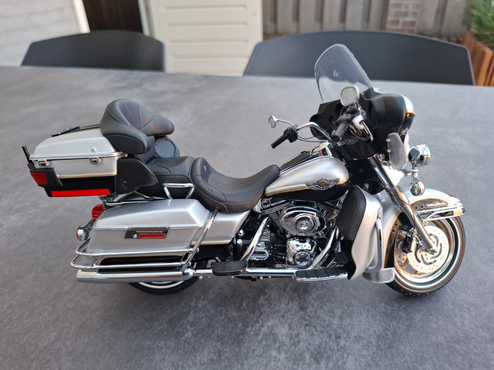 Franklin Mint 1:10 Harley Davidson 2003 Ultra Classic, Ophalen, Gebruikt, 1:9 t/m 1:12, Motor