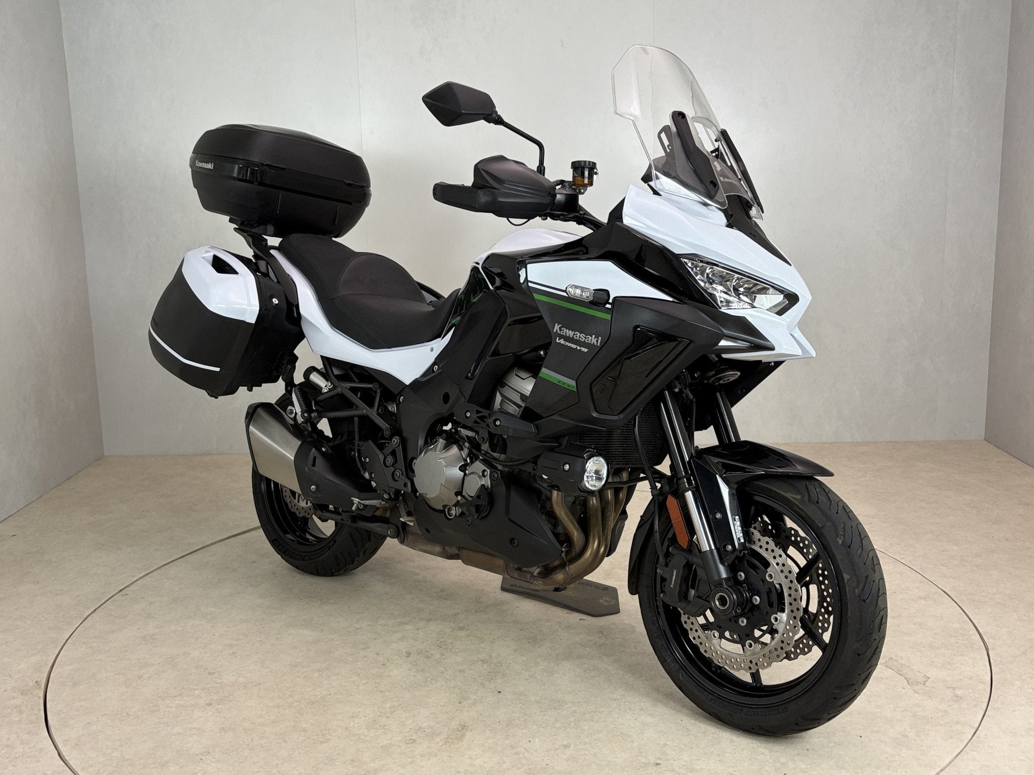 Kawasaki Versys 1000 Grand Tourer (bj 2021), Info@kawasaki.nl, Meer dan 35 kW, Toermotor, Jacobus Spijkerdreef 1-3
2132 PZ  Hoofddorp, NL