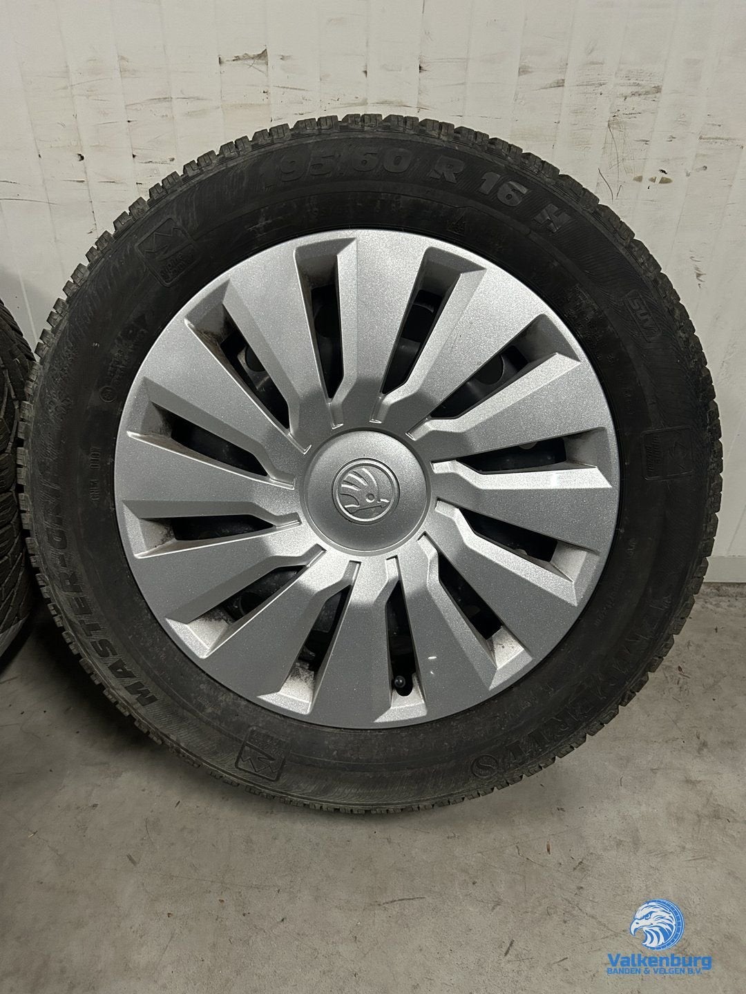 7-8mm! Originele Skoda Scala VW T-Cross Taigo 16 inch stalen, Auto-onderdelen, Gebruikt, -, Banden en Velgen, 195 mm