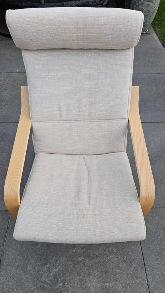 POÄNG relax fauteuil, eikenfineer met beige kussen., Huis en Inrichting, Fauteuils, Ophalen, 75 tot 100 cm, Zo goed als nieuw