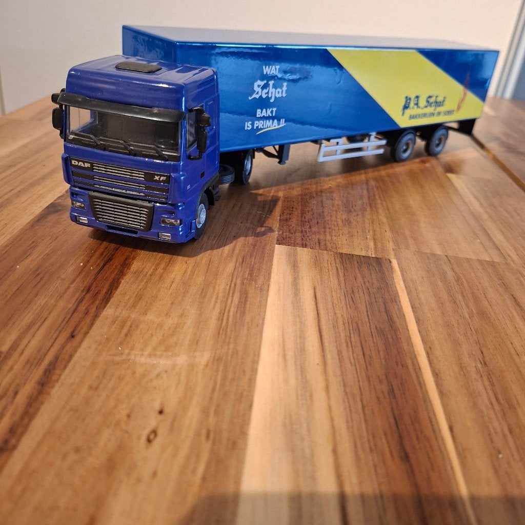 DAF XF TRUCK met trailer - Schat  Bakkers SOEST DIV DAFS CBN, Ophalen of Verzenden, Zo goed als nieuw, Bus of Vrachtwagen, Lion Toys