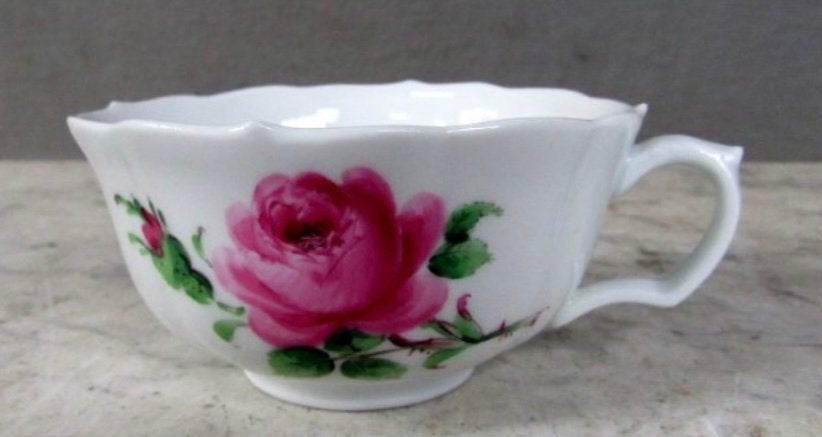 Meissen  kop en schotel  rote rose, Antiek en Kunst, Verzenden
