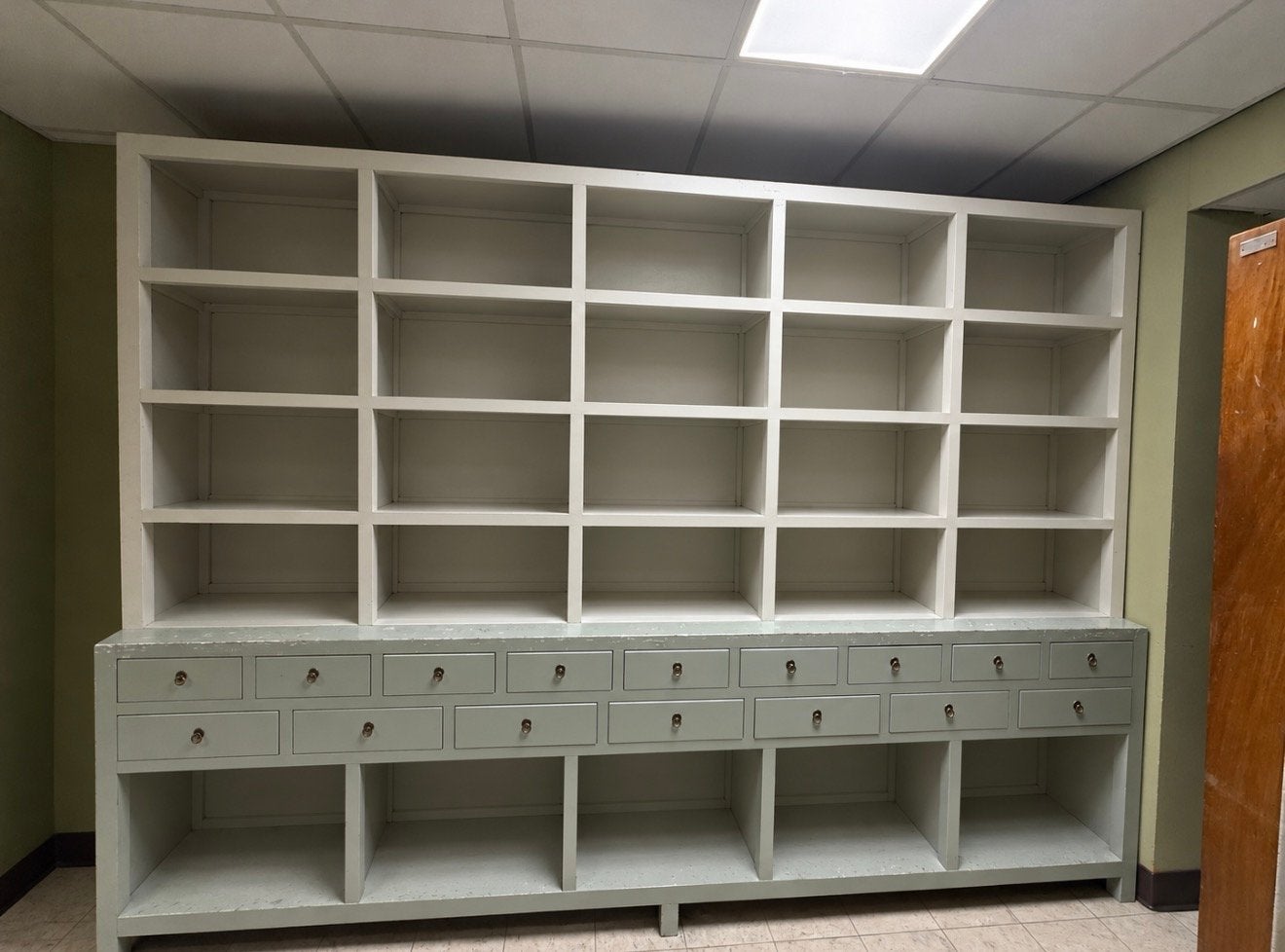 Grote boekenkast met lades en open vakken, Ophalen, Zo goed als nieuw, 200 cm of meer, Met lade(s)