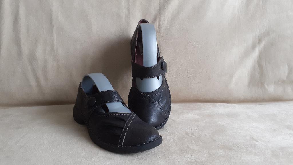 Vera Pelle Vreemood. Instap/ bandschoen. Aubergine. Mt. 38, Kleding | Dames, Schoenen, Overige kleuren, Instappers, Ophalen of Verzenden